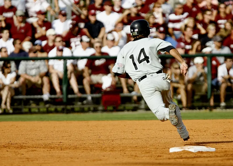 Small Towns, Big Dreams: The Minor League Ballparks That Built the Majors