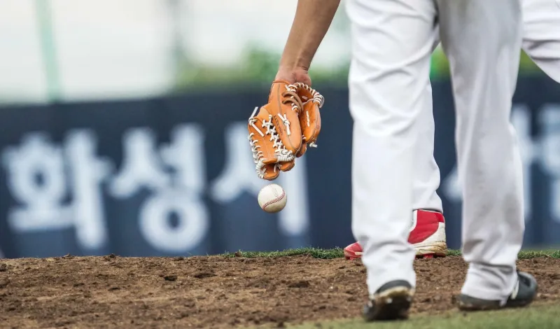 Cut, Heal, Return: The Surgery That Gave Baseball a Second Act